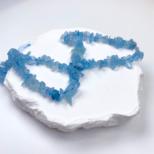 「蒼穹のかけら」天然ブルークォーツさざれブレスレット