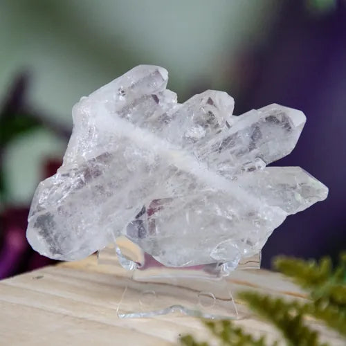 縫合水晶 – 独特な癒しとエネルギーを秘めた水晶